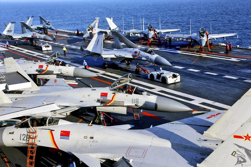 遼寧艦美圖欣賞,，百?gòu)埜咔鍒D片一覽,，遼寧艦美圖欣賞，百?gòu)埜咔鍒D片全景展示