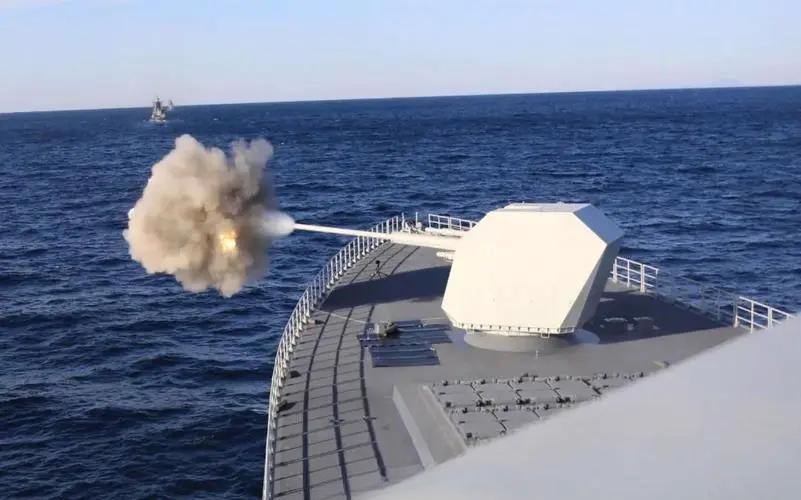中國(guó)航空母艦山東艦圖片