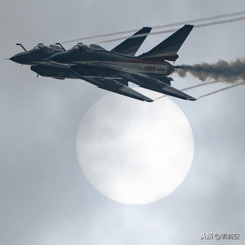 航天母艦與空天母艦,，究竟哪個(gè)更厲害？,，航天母艦與空天母艦,，究竟誰更勝一籌？