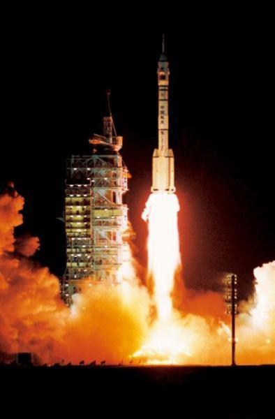 回顧歷史里程碑,，中國在火箭發(fā)射領域的輝煌時刻——以1999年中國火箭發(fā)射為例，回顧輝煌時刻,，中國在火箭發(fā)射領域的里程碑事件——以1999年中國火箭發(fā)射為例
