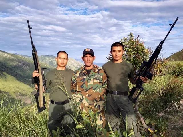 死在獵人學校的中國軍人,，英雄之魂永存,，獵人學校犧牲的中國軍人,，英雄之魂不朽