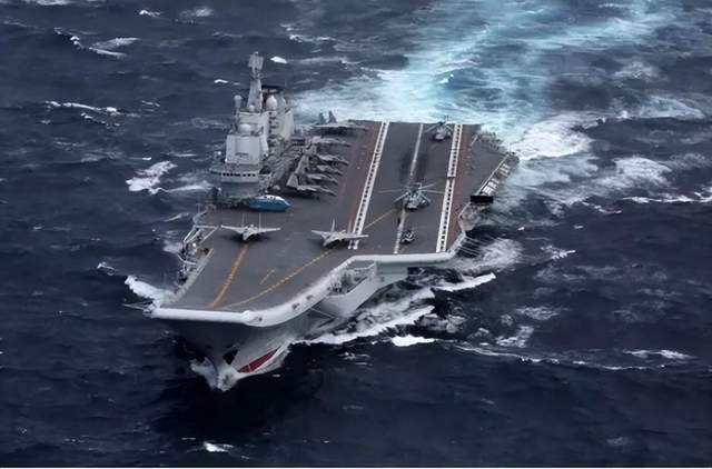 我國(guó)的航空母艦,，力量與榮耀的象征，中國(guó)航空母艦,，力量與榮耀的海洋守護(hù)者