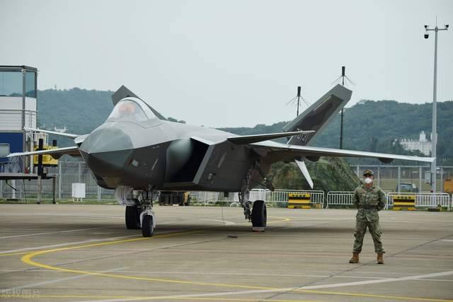 臺軍威脅大陸再觸紅線必開火,，兩岸關系緊張背景下的安全考量,，兩岸關系緊張背景下，臺軍威脅大陸紅線觸發(fā)安全考量,，臺軍行動引發(fā)開火風險警告