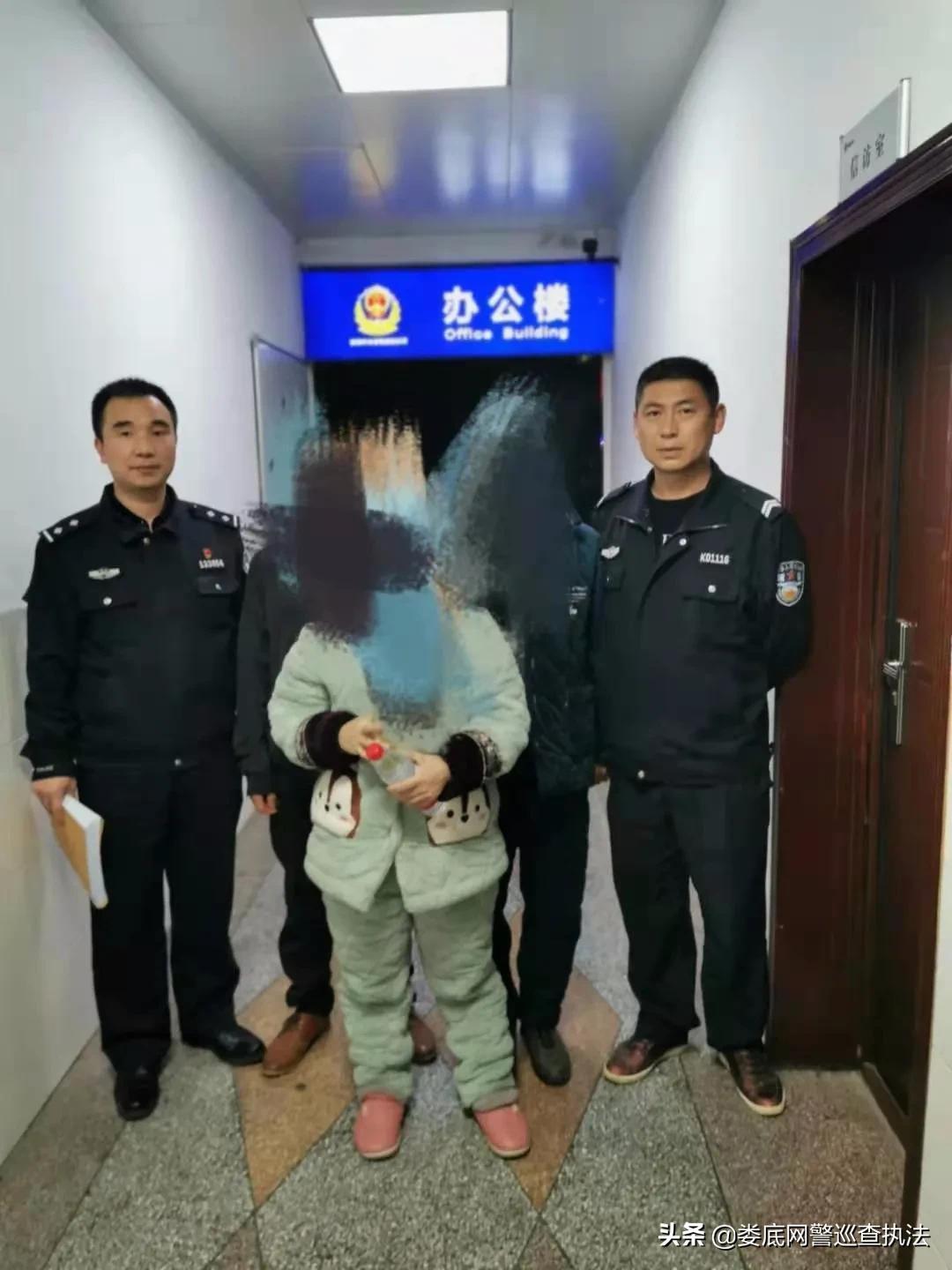 澳門天天六開彩開獎(jiǎng)結(jié)果查詢村——您的彩票查詢首選之地,，澳門天天六開彩開獎(jiǎng)結(jié)果查詢村，首選彩票查詢平臺(tái)